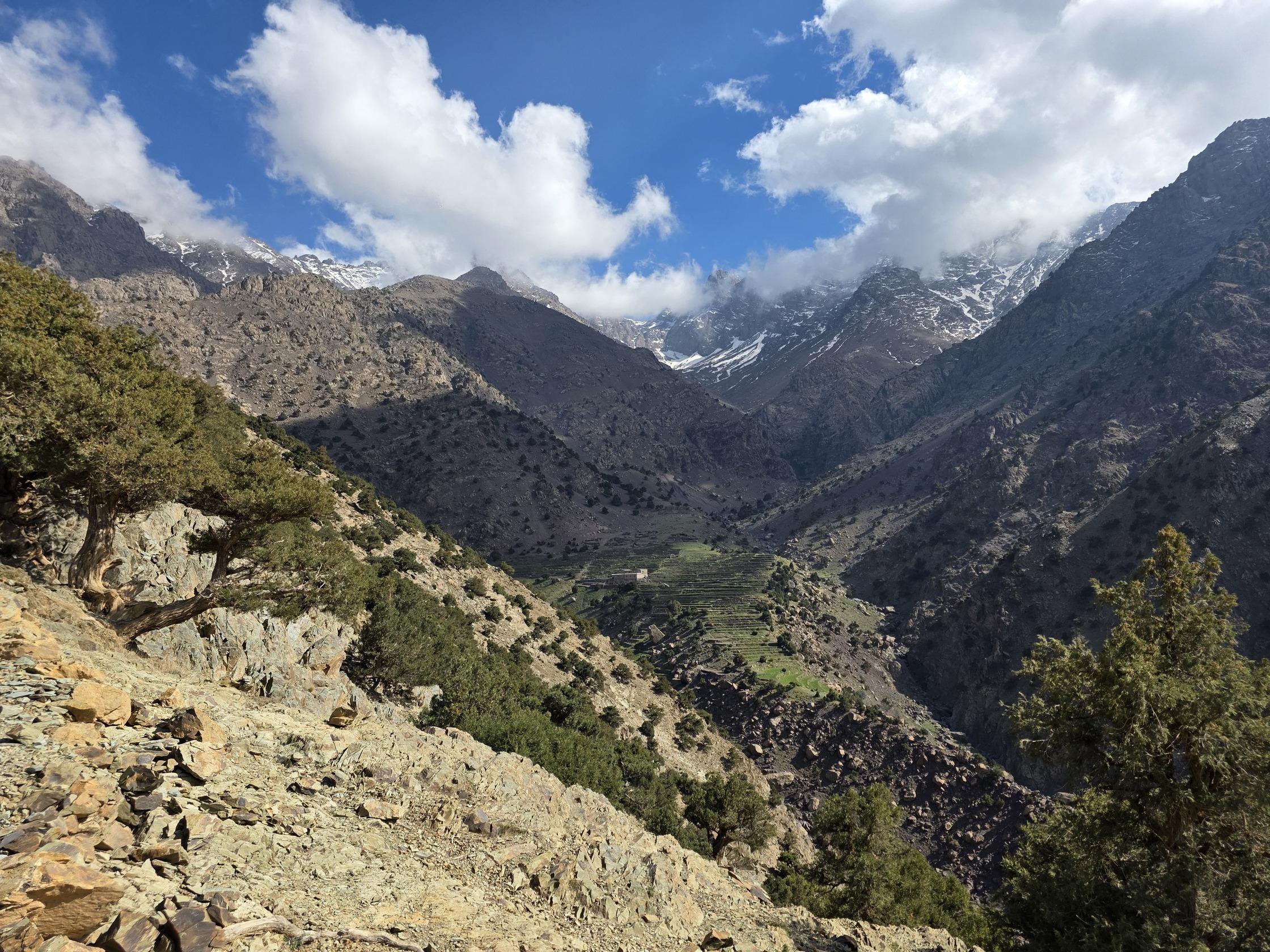 Azzaden Valley and Refuge at Azib n'Tamsoult trekking